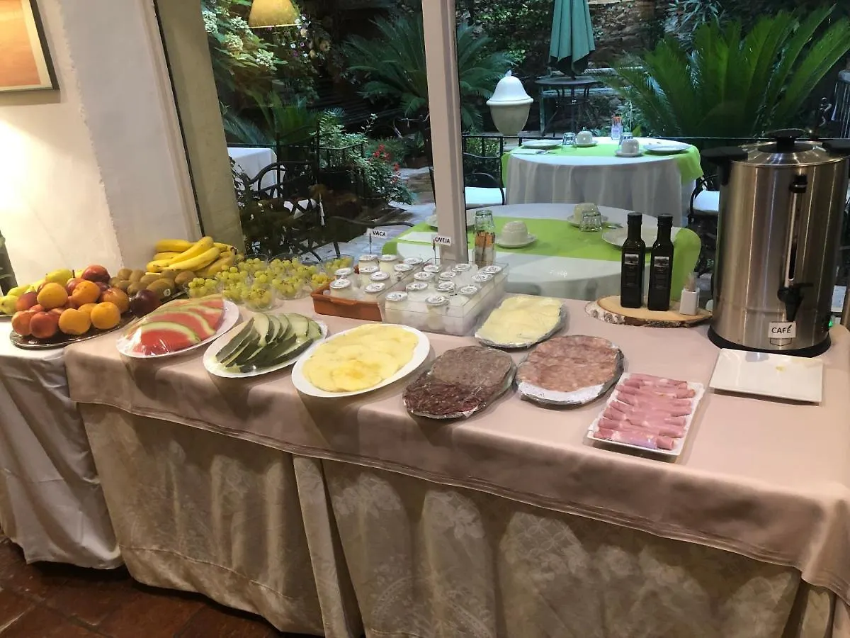 酒店 德拉弗昂特佩尔拉达酒店 佩拉达