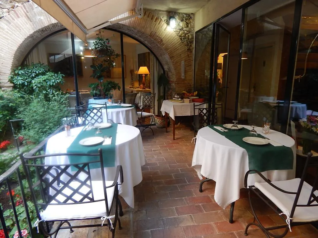 Hotel De La Font Peralada 2*,  Hiszpania