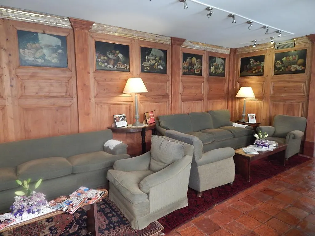 Hotel de La Font Peralada  2*,